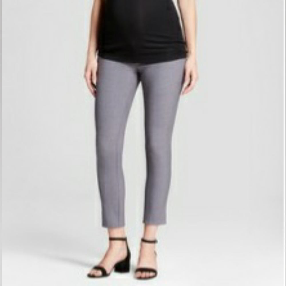 NWOT Ingrid & Isabelle Maternity Ankle Pants in Gray, Size 6
